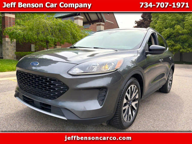 2020 Ford Escape SE Sport Hybrid FWD photo