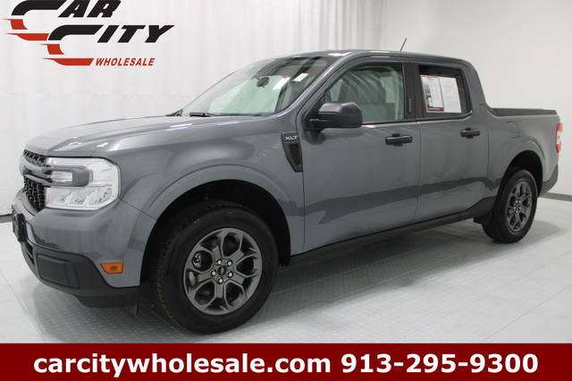 2022 Ford Maverick XLT AWD photo