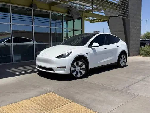 2023 Tesla Model Y AWD photo
