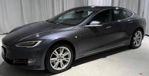 2020 Tesla Model S Long Range AWD photo