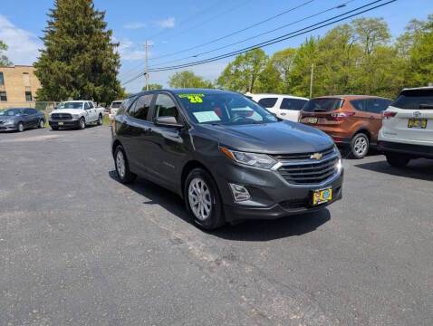 2020 Chevrolet Equinox LS FWD photo