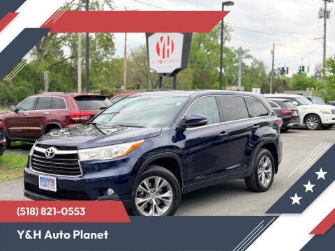 2015 Toyota Highlander LE Plus AWD photo