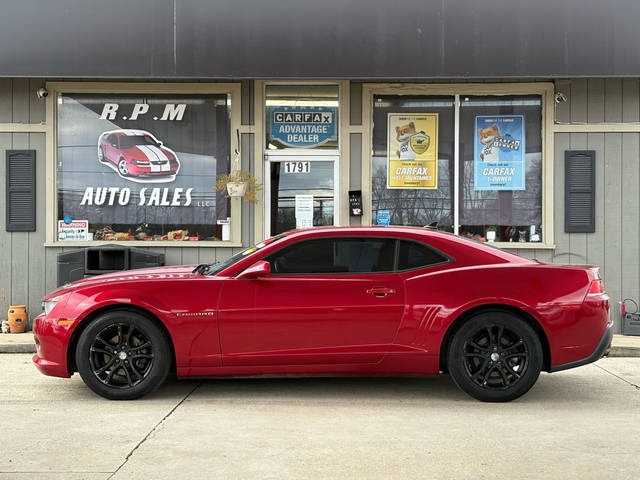 2015 Chevrolet Camaro LT RWD photo