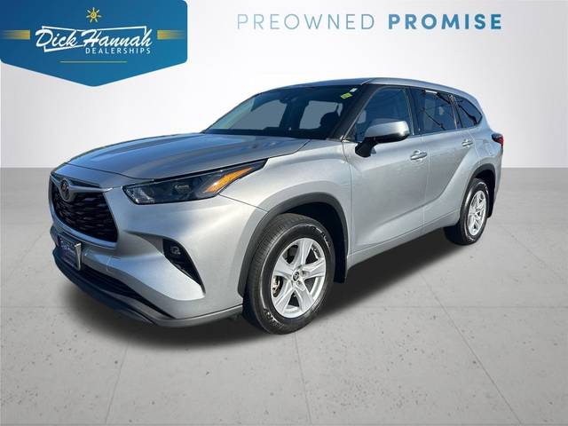 2022 Toyota Highlander LE AWD photo