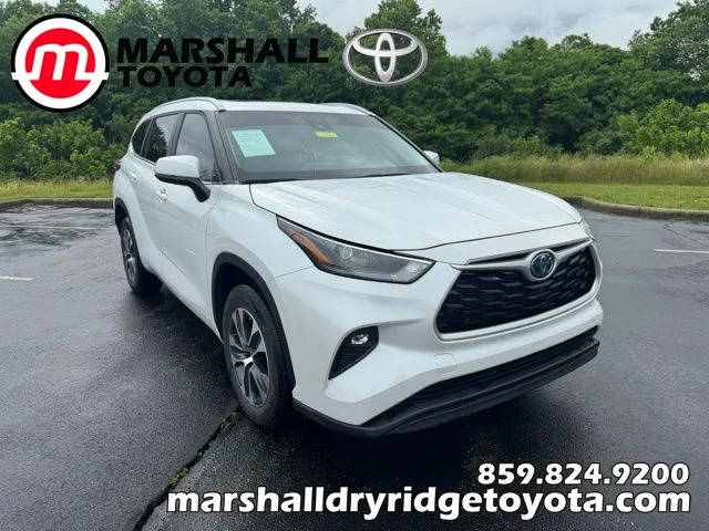 2023 Toyota Highlander Hybrid XLE FWD photo