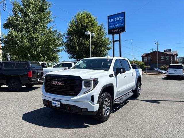 2023 GMC Sierra 1500 AT4 4WD photo