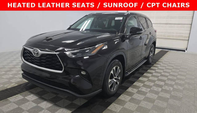 2022 Toyota Highlander XLE AWD photo