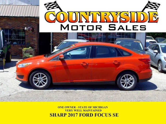 2017 Ford Focus SE FWD photo