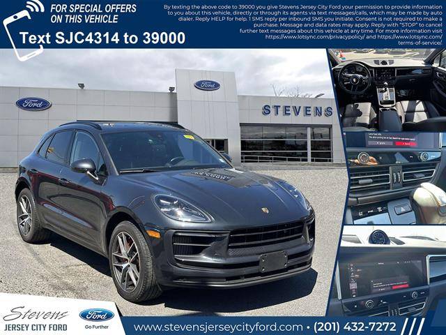 2022 Porsche Macan S AWD photo