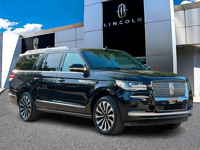 2022 Lincoln Navigator L Reserve 4WD photo