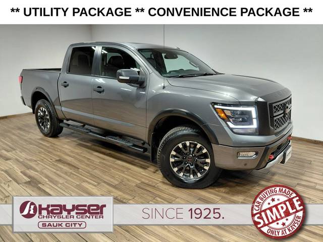 2020 Nissan Titan PRO-4X 4WD photo