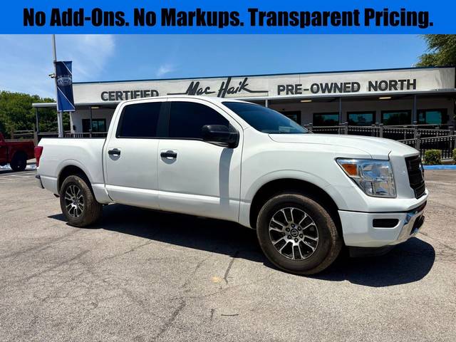 2022 Nissan Titan SV RWD photo