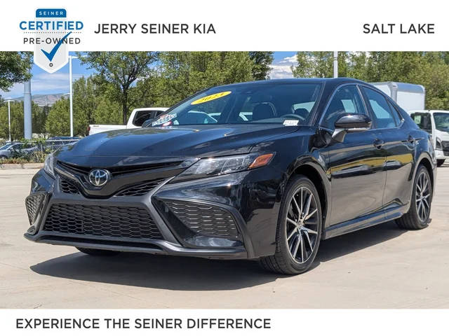 2023 Toyota Camry SE FWD photo