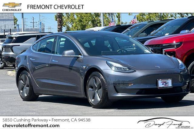 2019 Tesla Model 3 Mid Range RWD photo