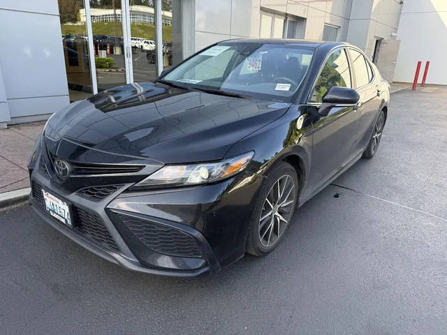 2023 Toyota Camry SE FWD photo