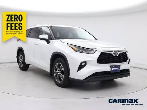 2022 Toyota Highlander XLE AWD photo