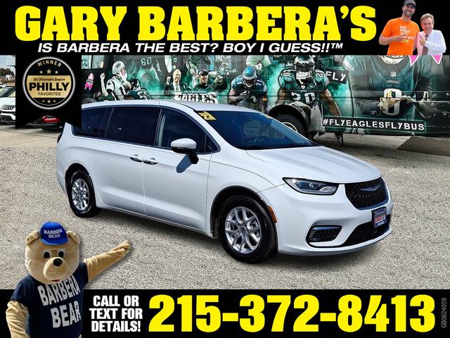 2023 Chrysler Pacifica Minivan Touring L FWD photo