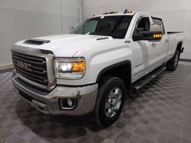 2019 GMC Sierra 2500HD SLT 4WD photo