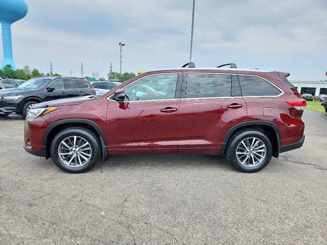 2017 Toyota Highlander XLE AWD photo