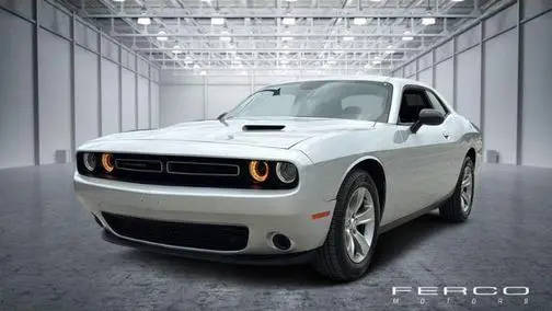 2020 Dodge Challenger SXT RWD photo