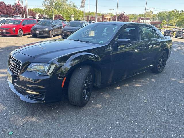 2022 Chrysler 300 Touring L AWD photo