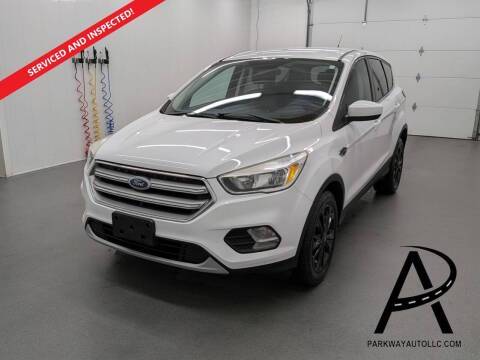 2017 Ford Escape SE FWD photo