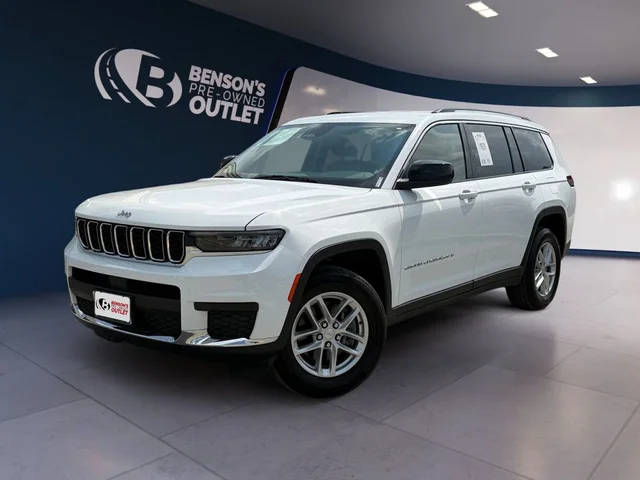 2023 Jeep Grand Cherokee L Laredo RWD photo
