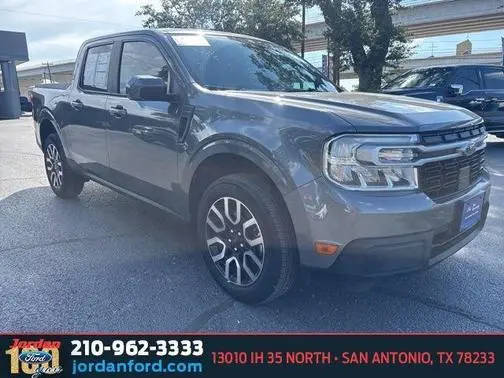 2023 Ford Maverick LARIAT FWD photo