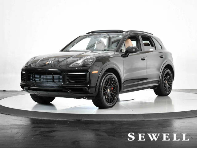 2023 Porsche Cayenne GTS AWD photo