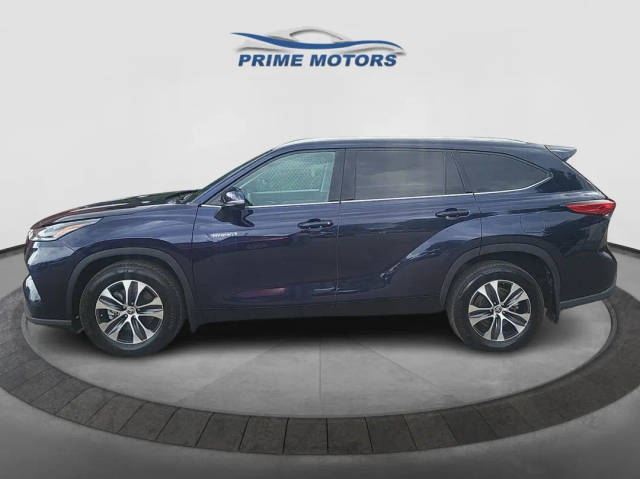 2021 Toyota Highlander Hybrid XLE AWD photo