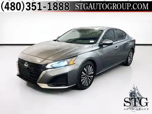 2023 Nissan Altima 2.5 SV FWD photo