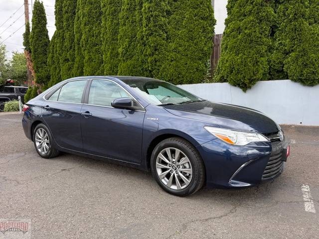 2016 Toyota Camry XLE FWD photo