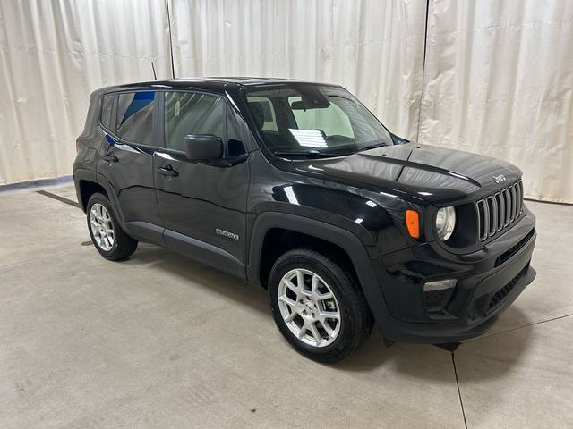 2023 Jeep Renegade Latitude 4WD photo