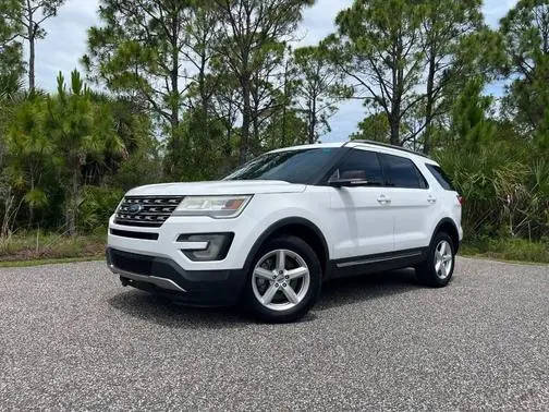 2017 Ford Explorer XLT 4WD photo
