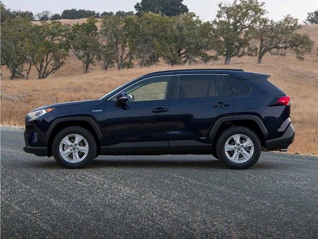 2022 Toyota RAV4 Hybrid LE AWD photo