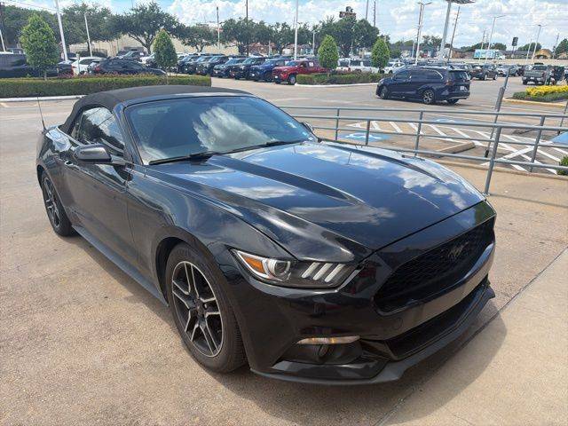 2016 Ford Mustang V6 RWD photo