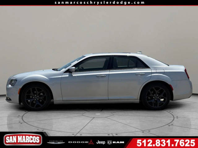 2023 Chrysler 300 300S RWD photo