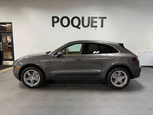 2016 Porsche Macan S AWD photo