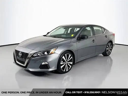 2020 Nissan Altima 2.5 SR FWD photo