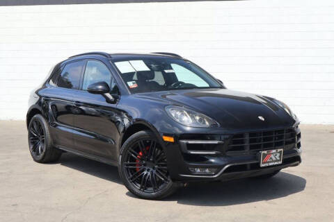 2015 Porsche Macan Turbo AWD photo