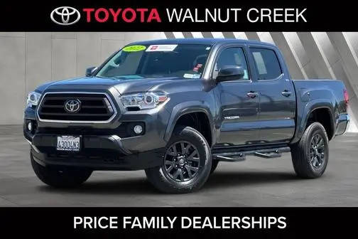 2022 Toyota Tacoma SR5 4WD photo