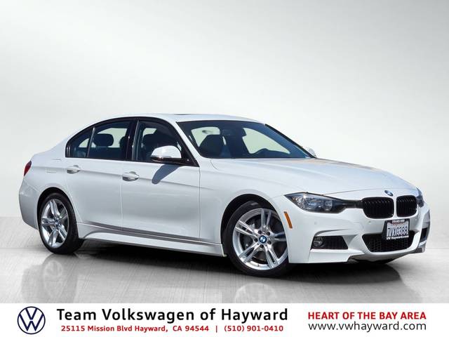 2017 BMW 3 Series 330i RWD photo