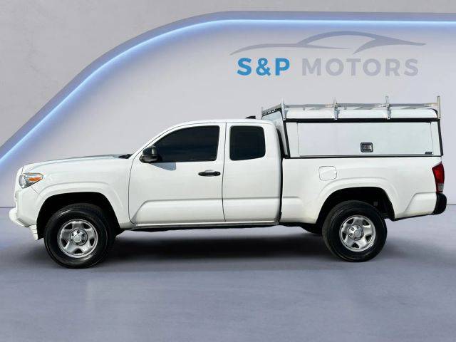2016 Toyota Tacoma SR5 RWD photo