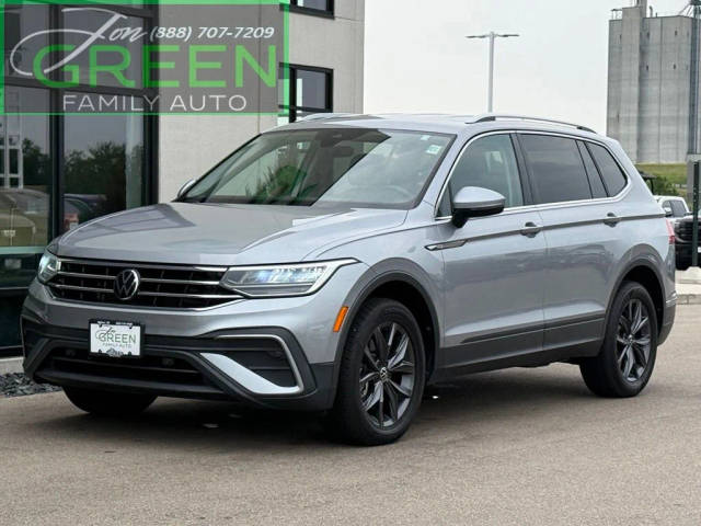 2022 Volkswagen Tiguan SE FWD photo