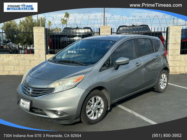 2015 Nissan Versa Note SV FWD photo
