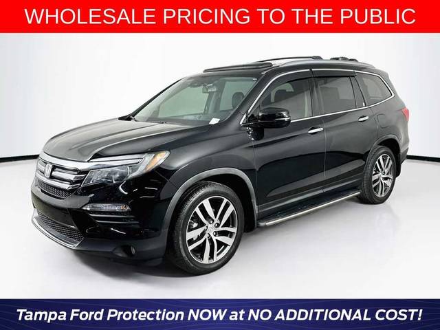 2016 Honda Pilot Touring FWD photo