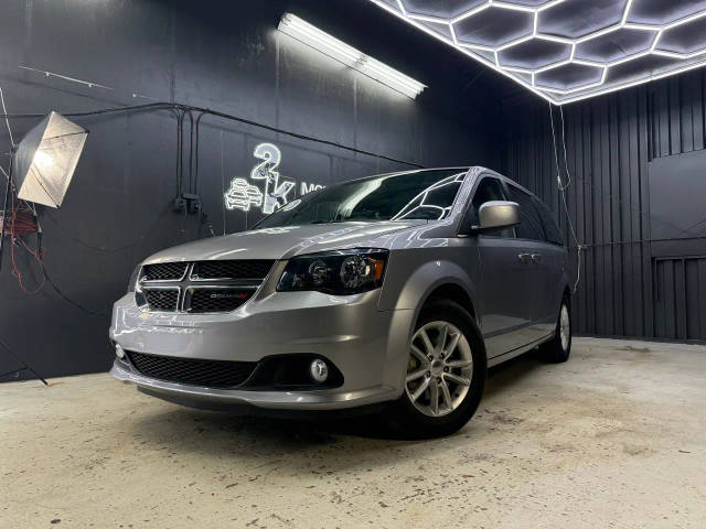 2018 Dodge Grand Caravan SXT FWD photo