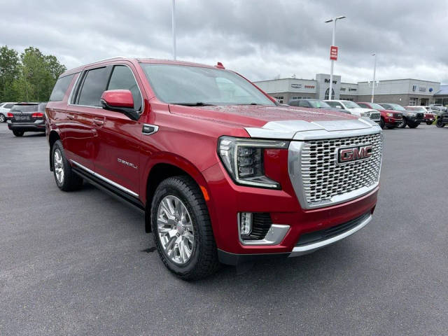 2023 GMC Yukon XL Denali 4WD photo