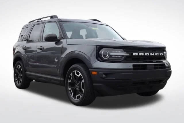 2022 Ford Bronco Sport Outer Banks 4WD photo