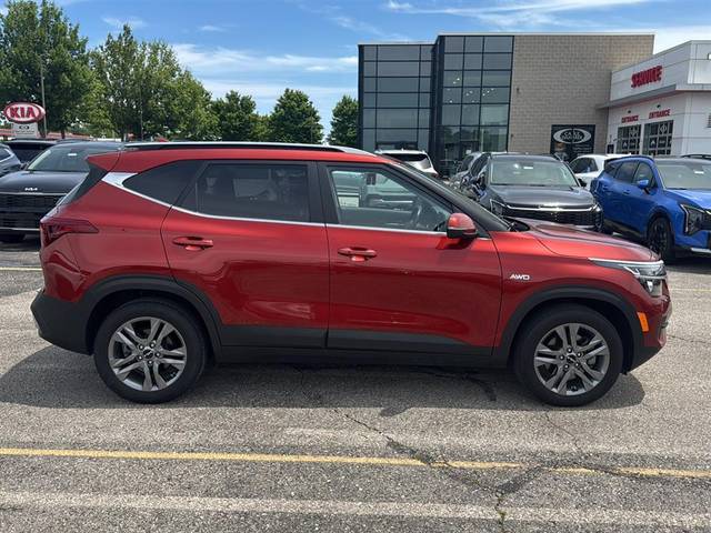 2023 Kia Seltos S AWD photo